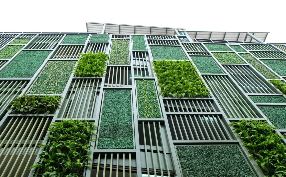 Green Architecture: India's Push Towards Eco-Friendly Buildings and Sustainable Urban Development